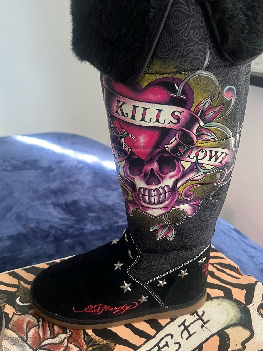 Ed Hardy Black Boots with Pink Heart & Skull Graphic - Picture 2 of 4